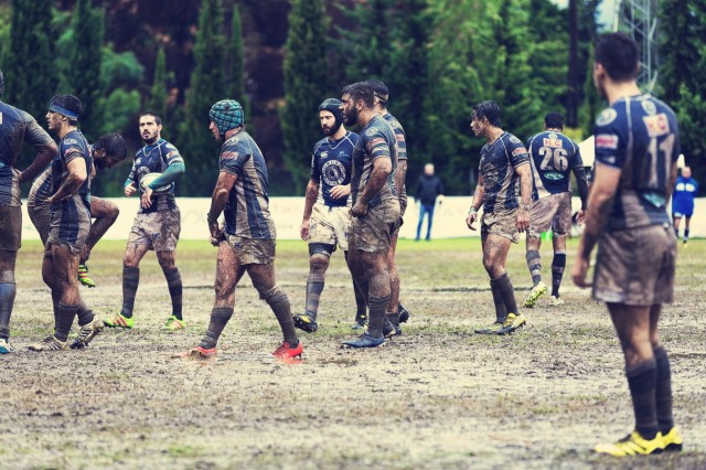 joueurs en plein match