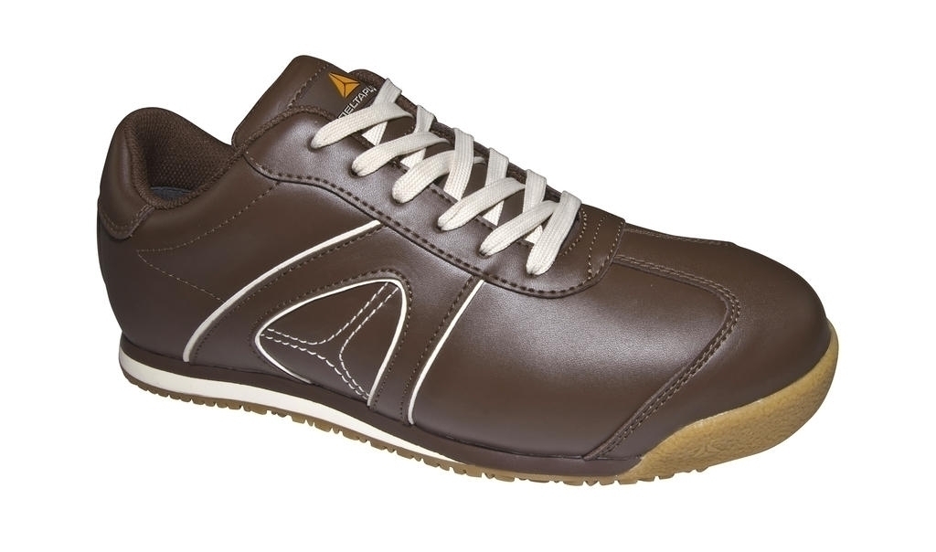 Sportswear Shoe Brown Marron, à personnaliser avec le logo de votre club. Sportswear Shoe Brown Marron