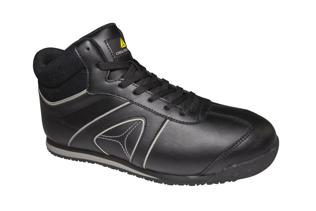 Sportswear Shoe Black Noir, à personnaliser avec le logo de votre club. Sportswear Shoe Black Noir